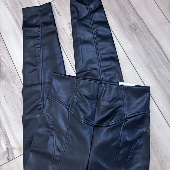 Zara Dark Faux Leather Leggings - Picture 2 of 4